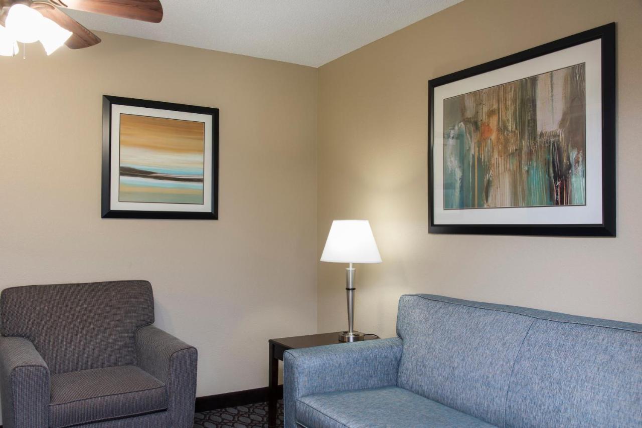 Holiday Inn Express Gas City By Ihg Eksteriør billede